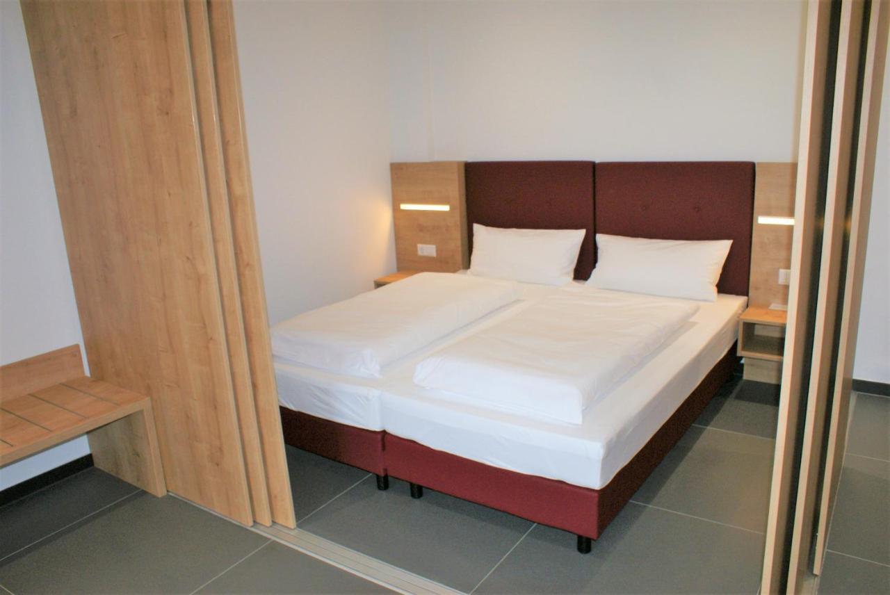 No151 Hotel 3*